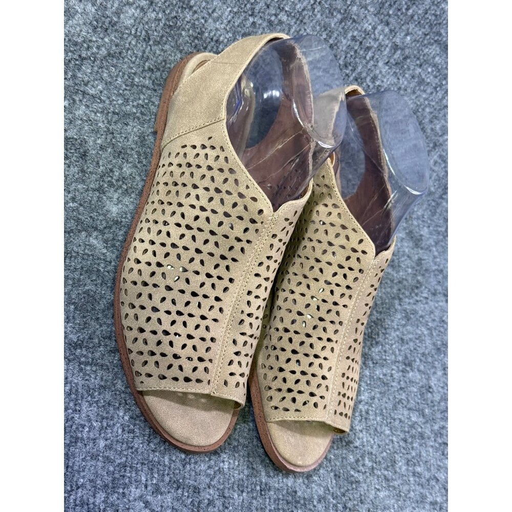 Indigo rd. Womens 7.5M  Irselia2 open toe sandals tan zipper on the side